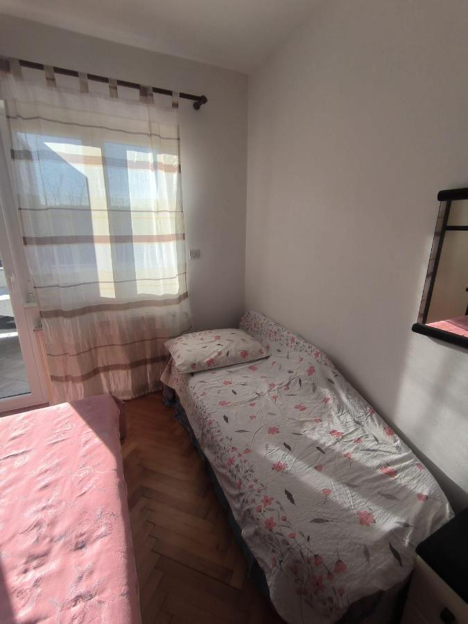 Apartman Marija Palit Exterior foto